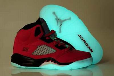 chaussure michael jordan femme